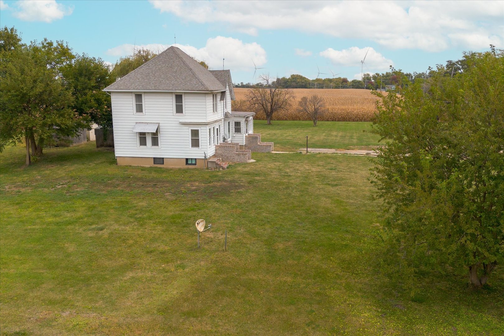 107 E Long Street, Ohio, IL 61349