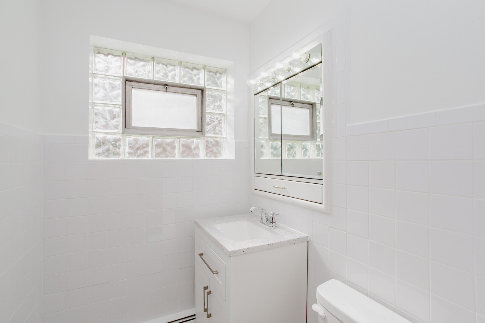 226 Callan Avenue #3, Evanston, IL 60202