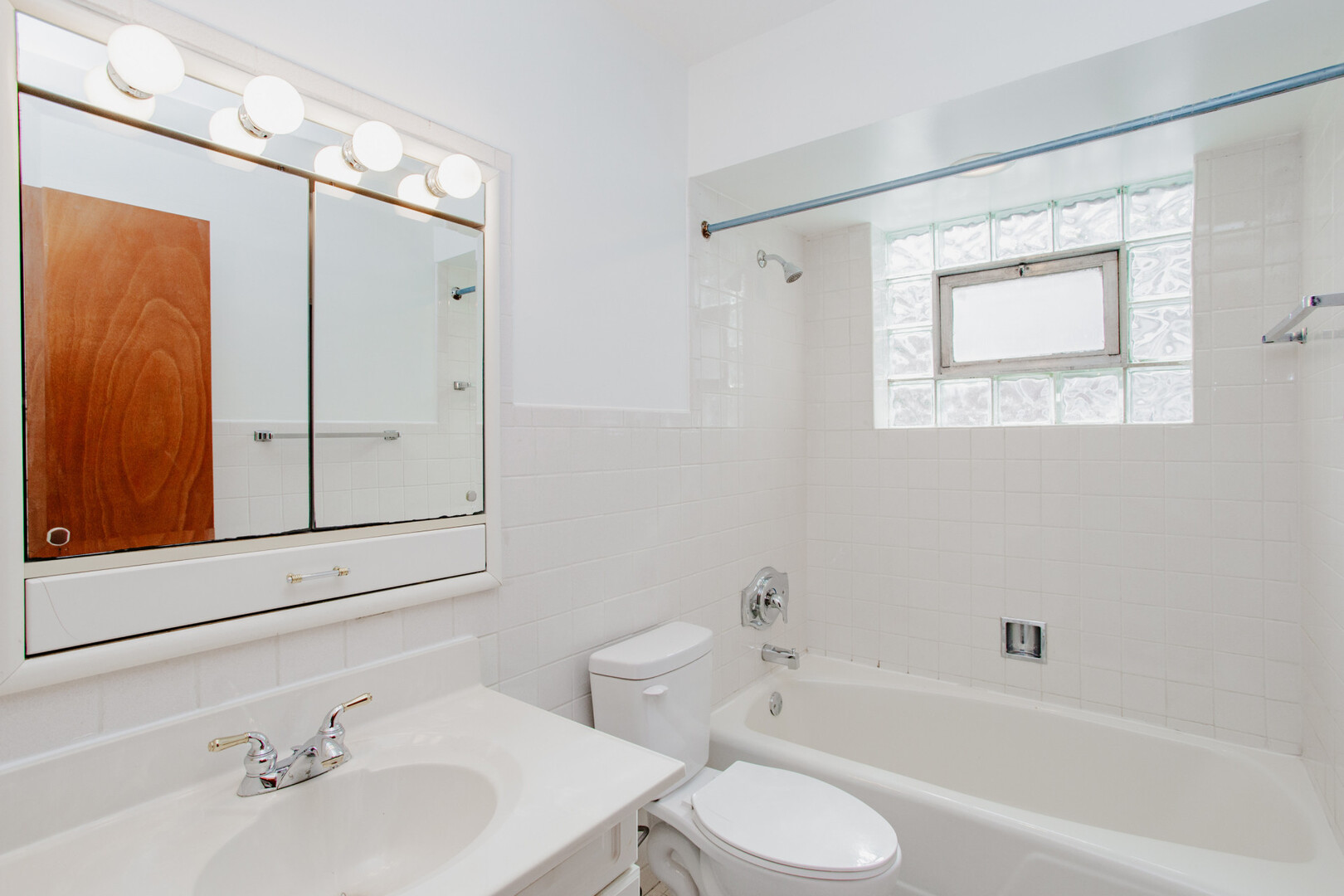 226 Callan Avenue #3, Evanston, IL 60202