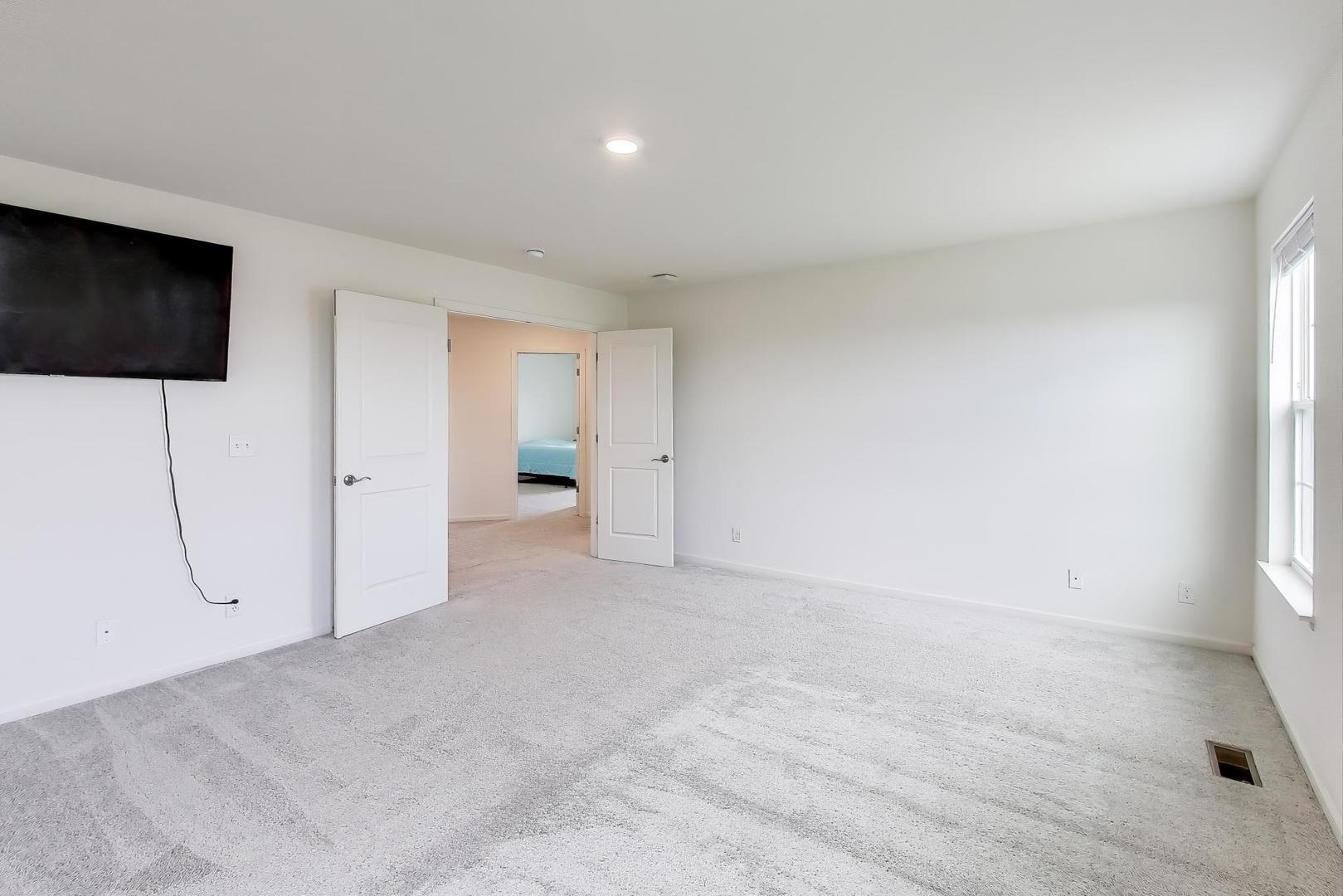 2058 Ingemunson Lane, Yorkville, IL 60560