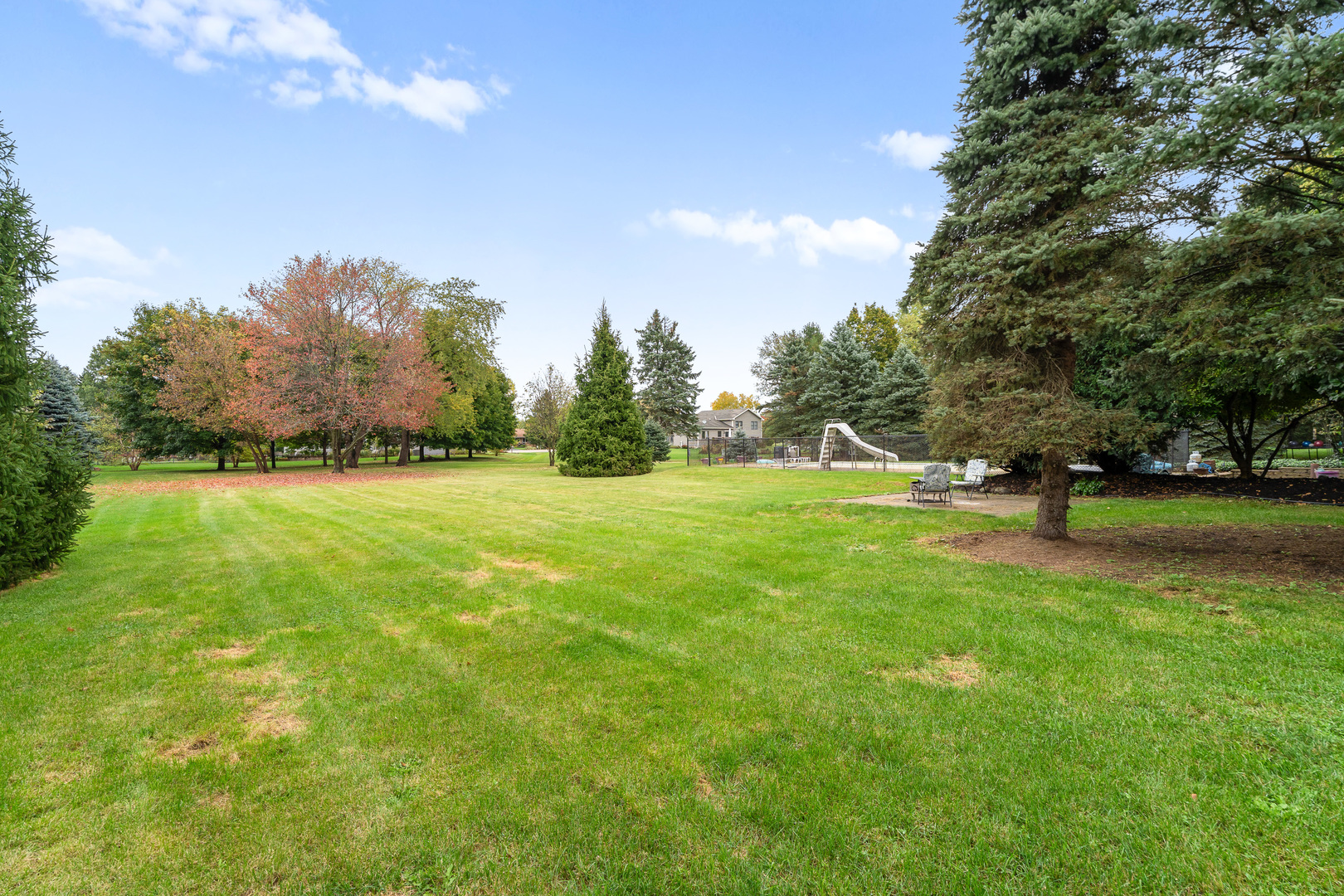 1914 Spring Dale Drive, Spring Grove, IL 60081