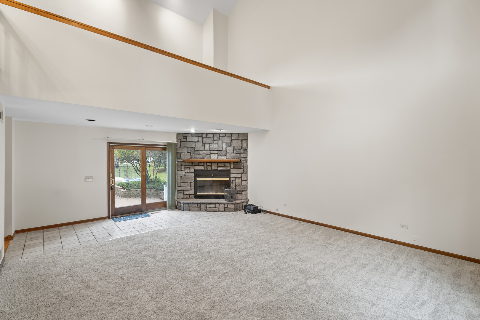 1914 Spring Dale Drive, Spring Grove, IL 60081
