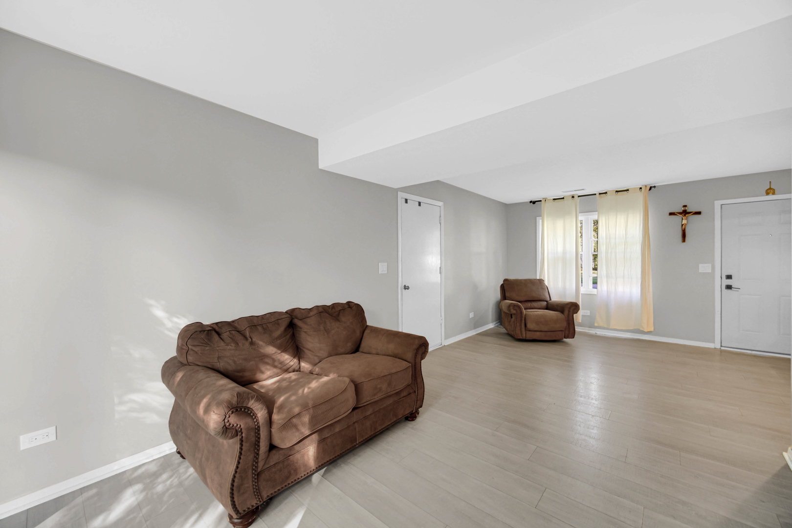 589 Arthur Drive, Cary, IL 60013