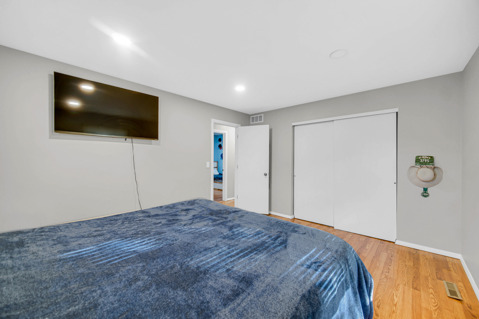 589 Arthur Drive, Cary, IL 60013