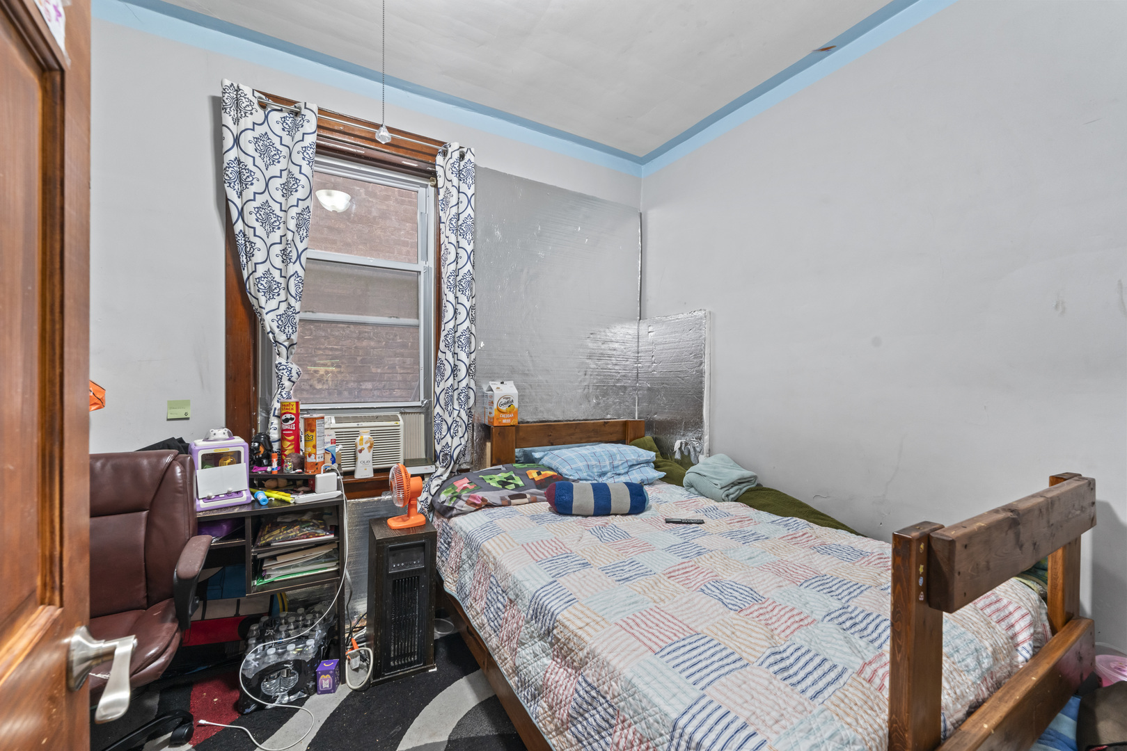 4609 S Rockwell Street, Chicago, IL 60632