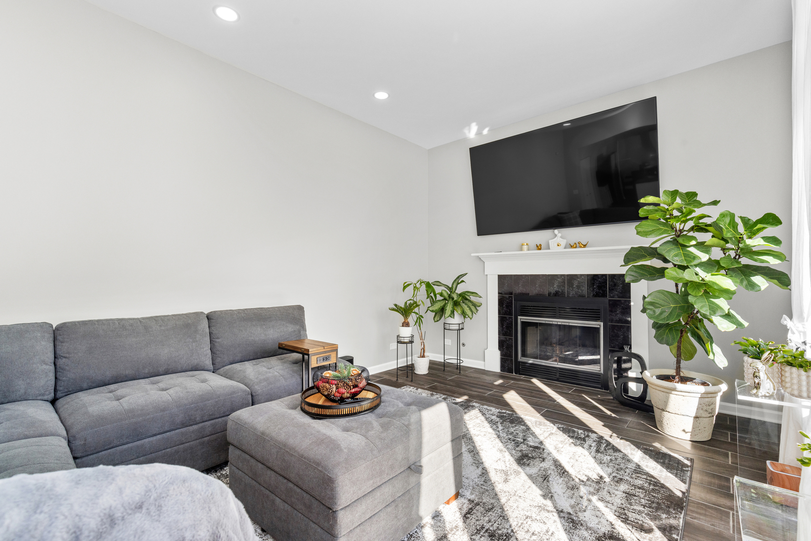 400 Callery Drive, Bolingbrook, IL 60490