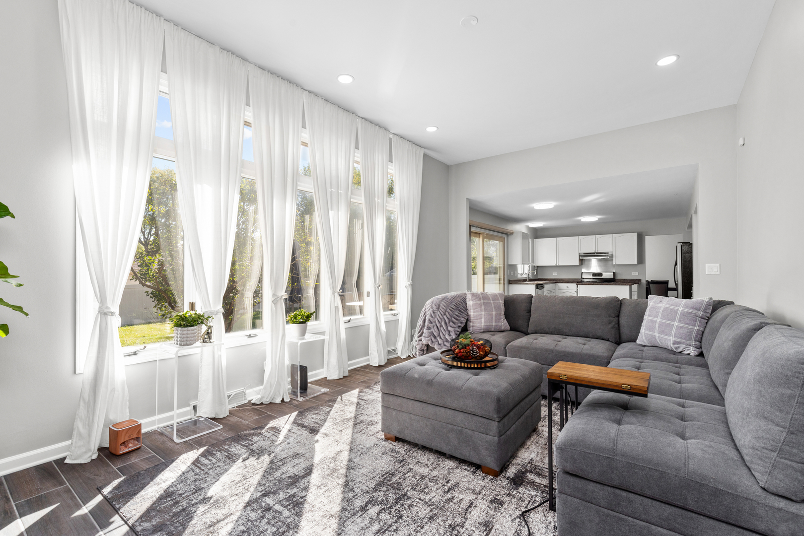 400 Callery Drive, Bolingbrook, IL 60490