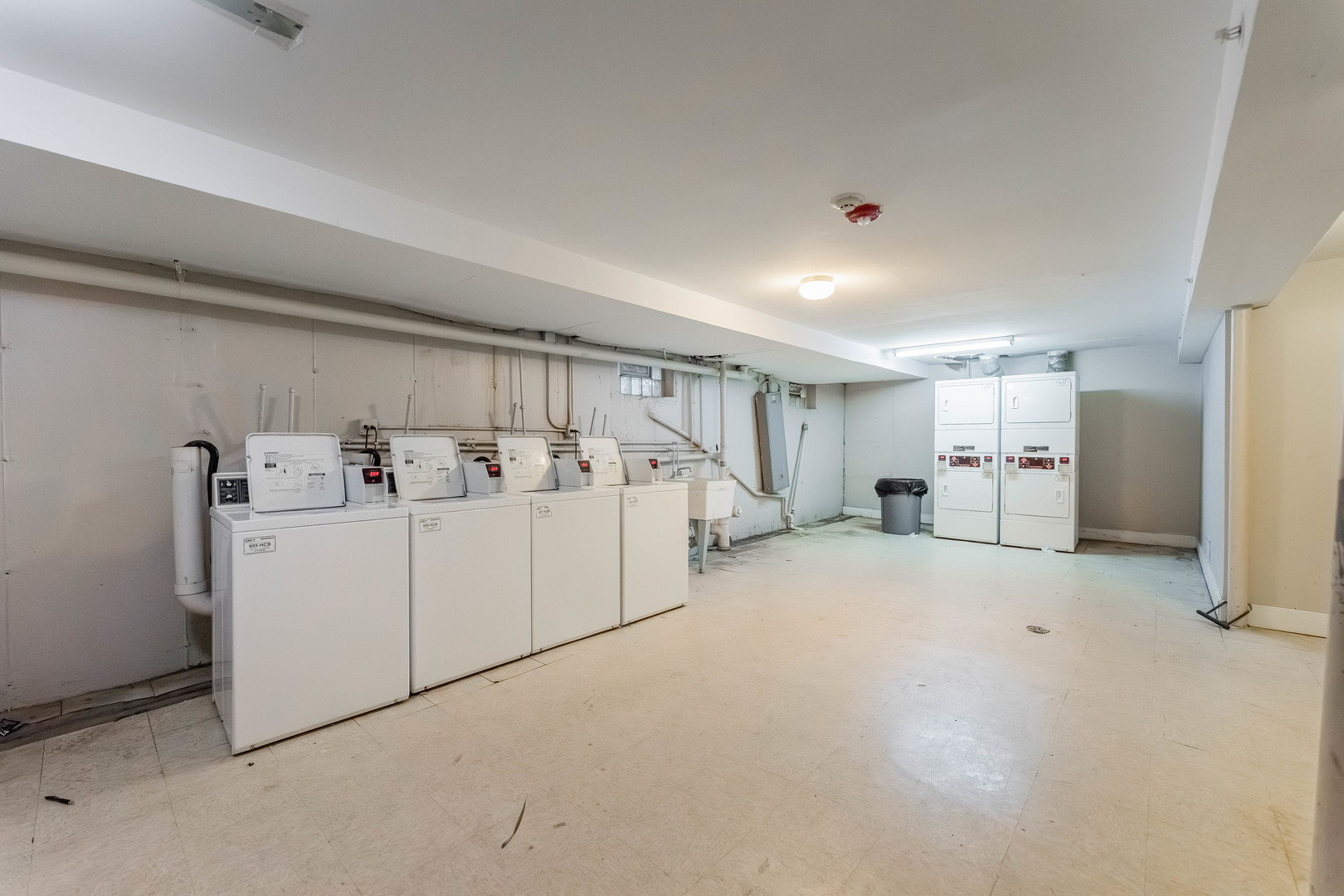 10148 S 84th Terrace #215, Palos Hills, IL 60465