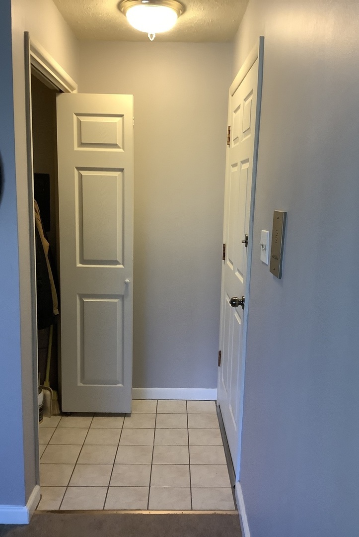 5723 129th Street #7E, Crestwood, IL 60418