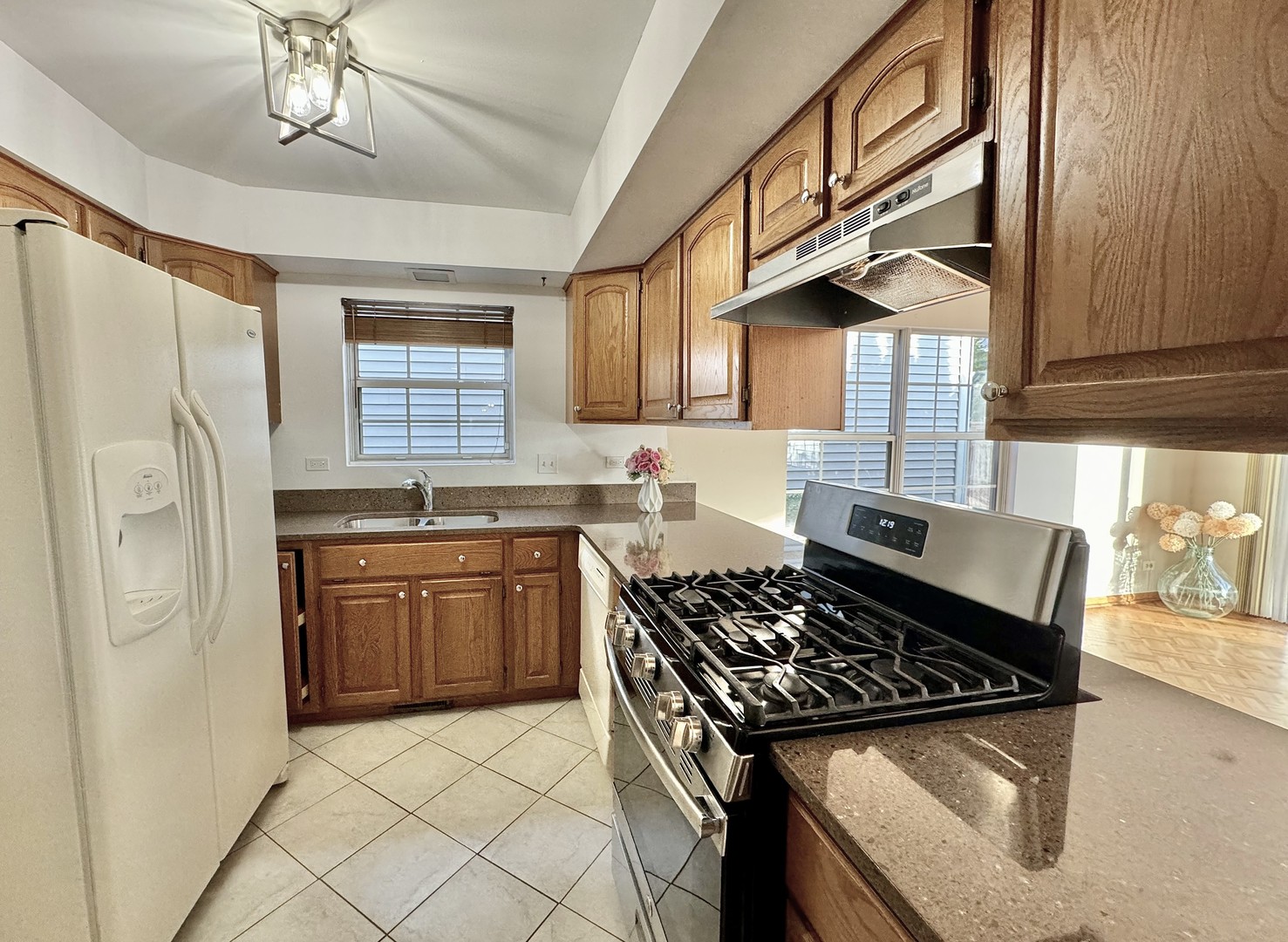 1604 ESTATE Circle, Naperville, IL 60565