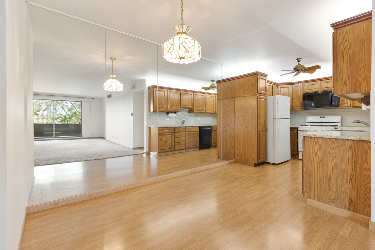 700 WELLINGTON Avenue #419, Elk Grove Village, IL 60007