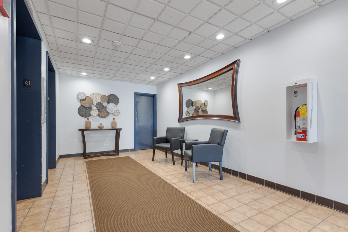 700 WELLINGTON Avenue #419, Elk Grove Village, IL 60007