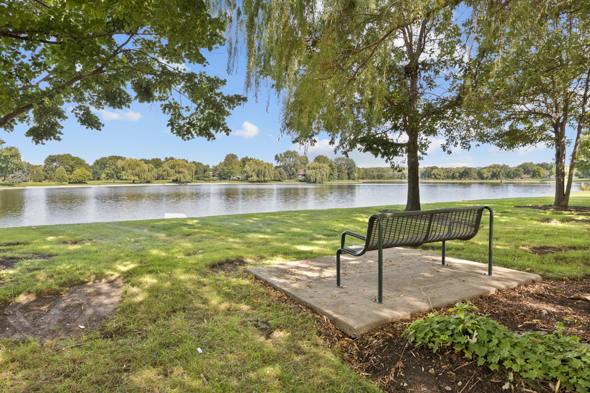 700 WELLINGTON Avenue #419, Elk Grove Village, IL 60007