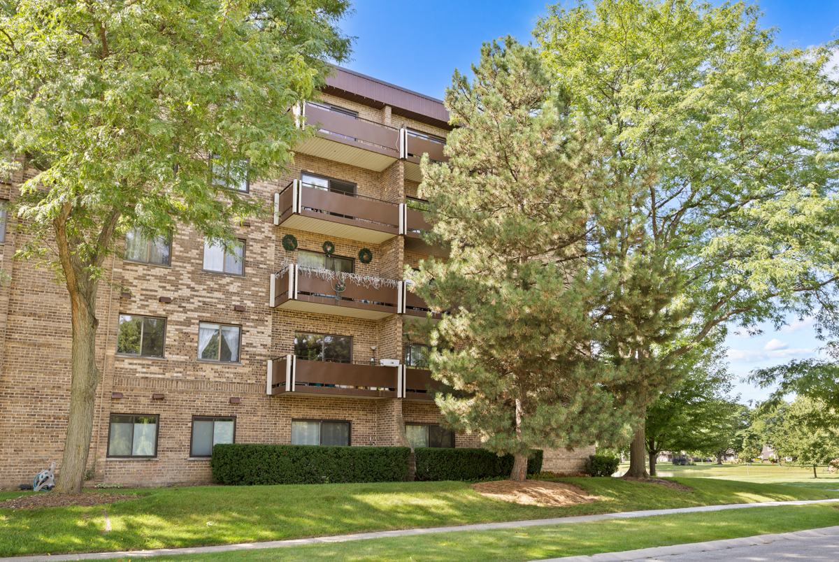700 WELLINGTON Avenue #419, Elk Grove Village, IL 60007