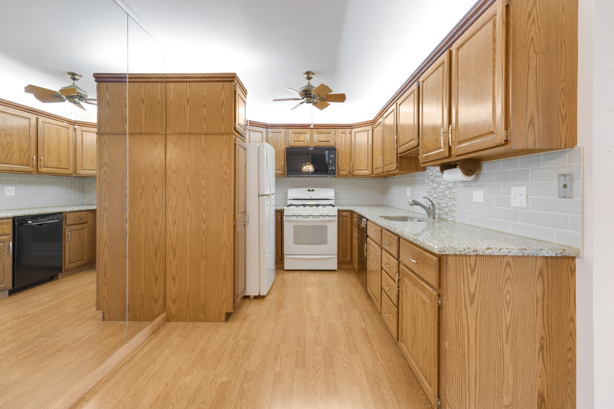 700 WELLINGTON Avenue #419, Elk Grove Village, IL 60007