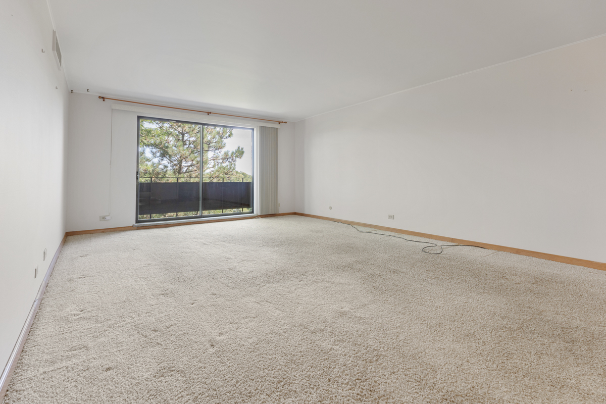 700 WELLINGTON Avenue #419, Elk Grove Village, IL 60007