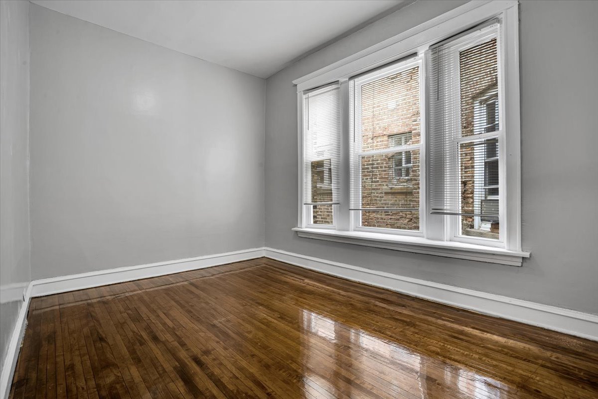 4336 W Adams Street, Chicago, IL 60624