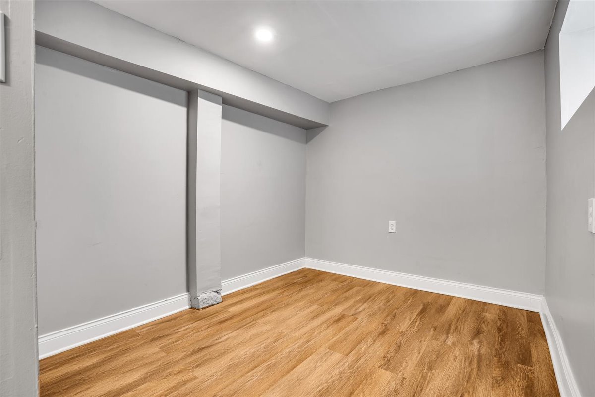 4336 W Adams Street, Chicago, IL 60624