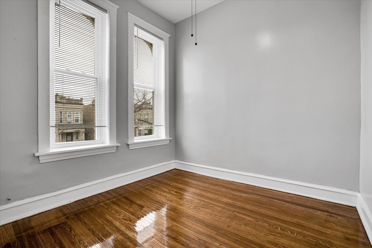 4336 W Adams Street, Chicago, IL 60624