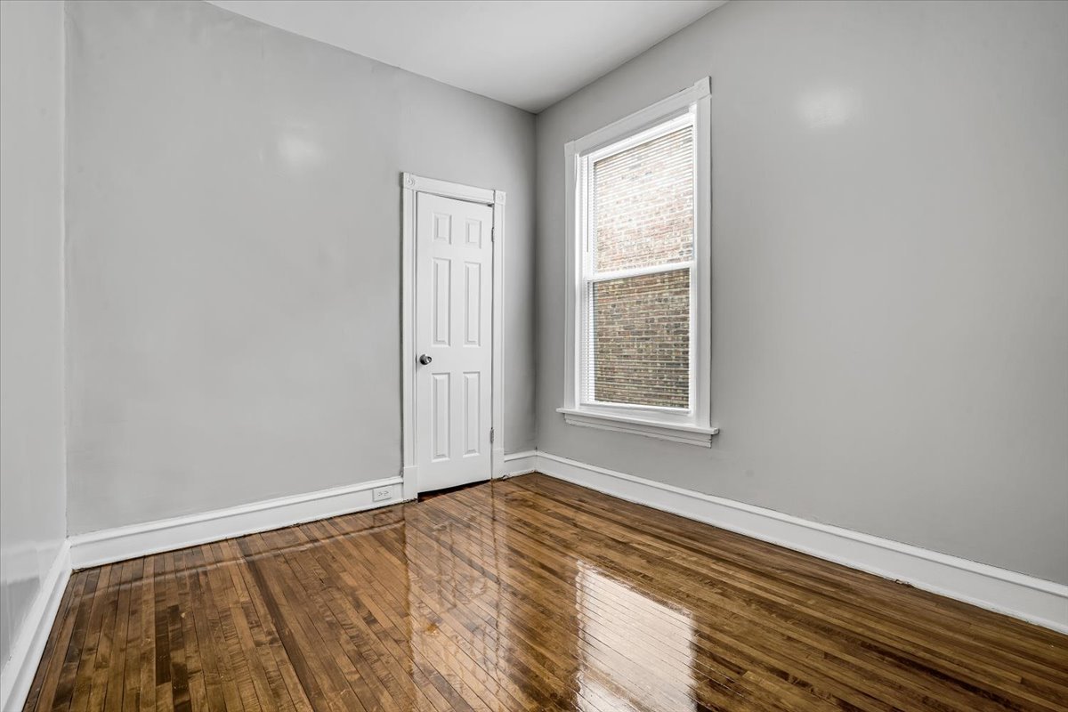 4336 W Adams Street, Chicago, IL 60624