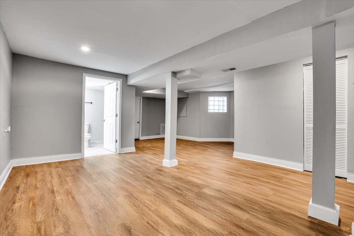 4336 W Adams Street, Chicago, IL 60624