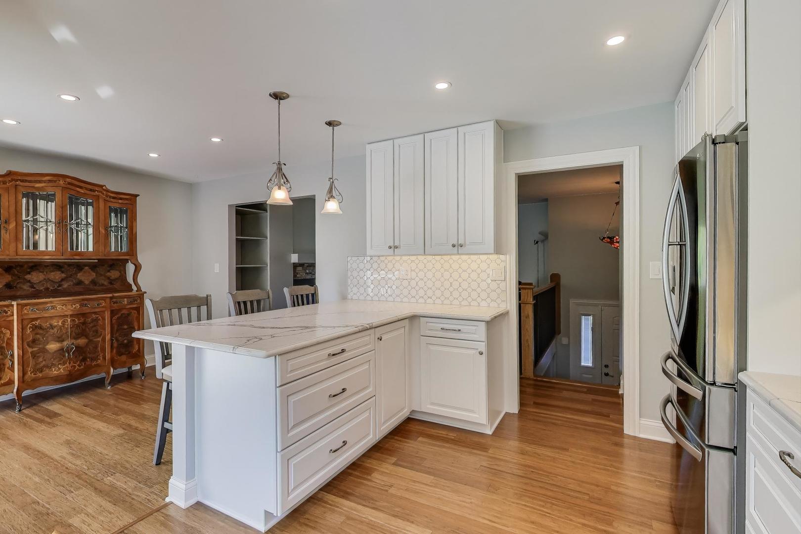 4N336 Locust Avenue, West Chicago, IL 60185