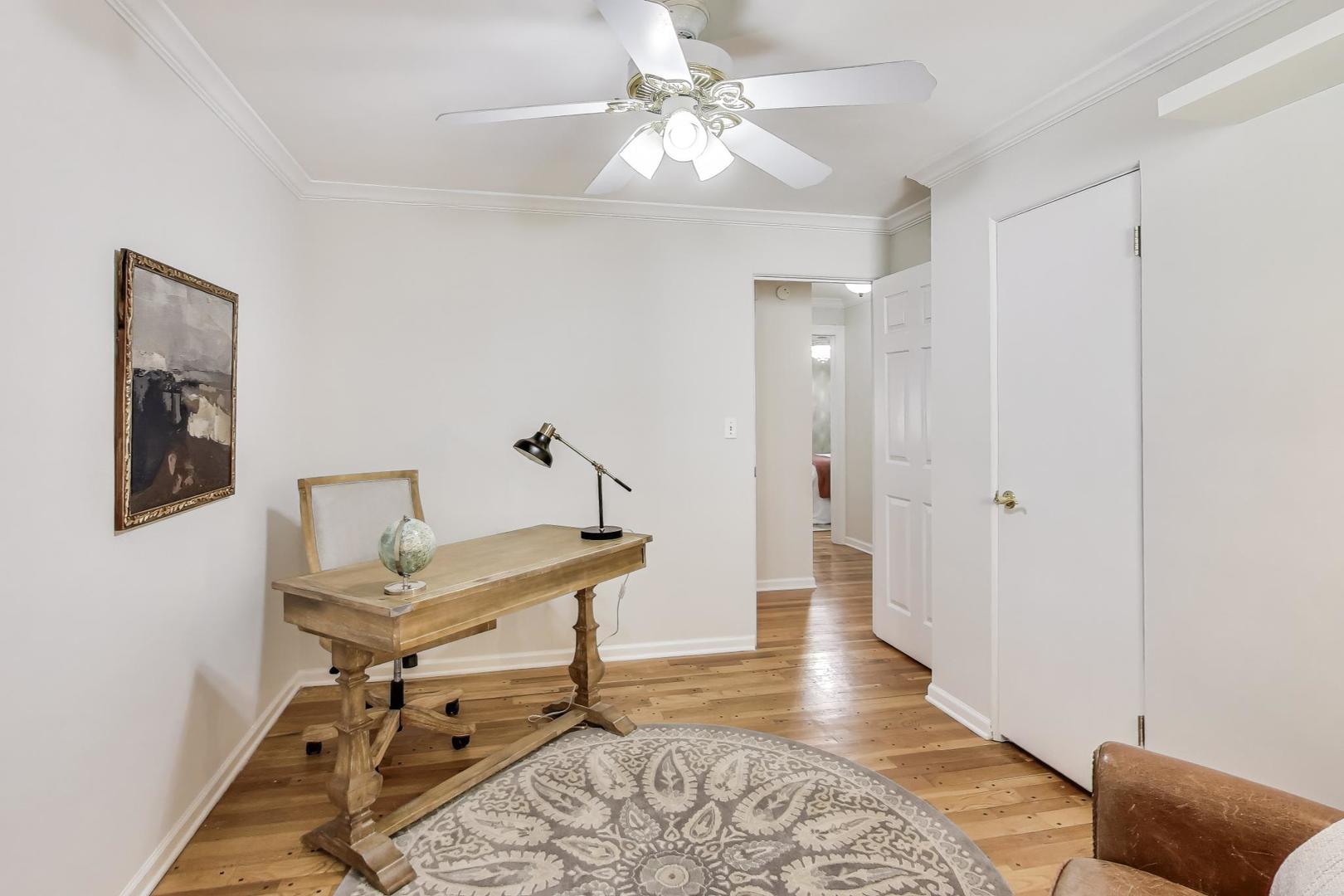 924 Lyford Lane, Wheaton, IL 60189