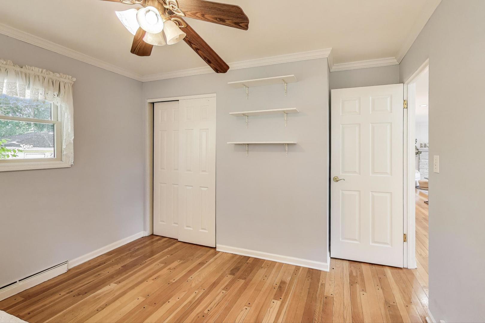 924 Lyford Lane, Wheaton, IL 60189