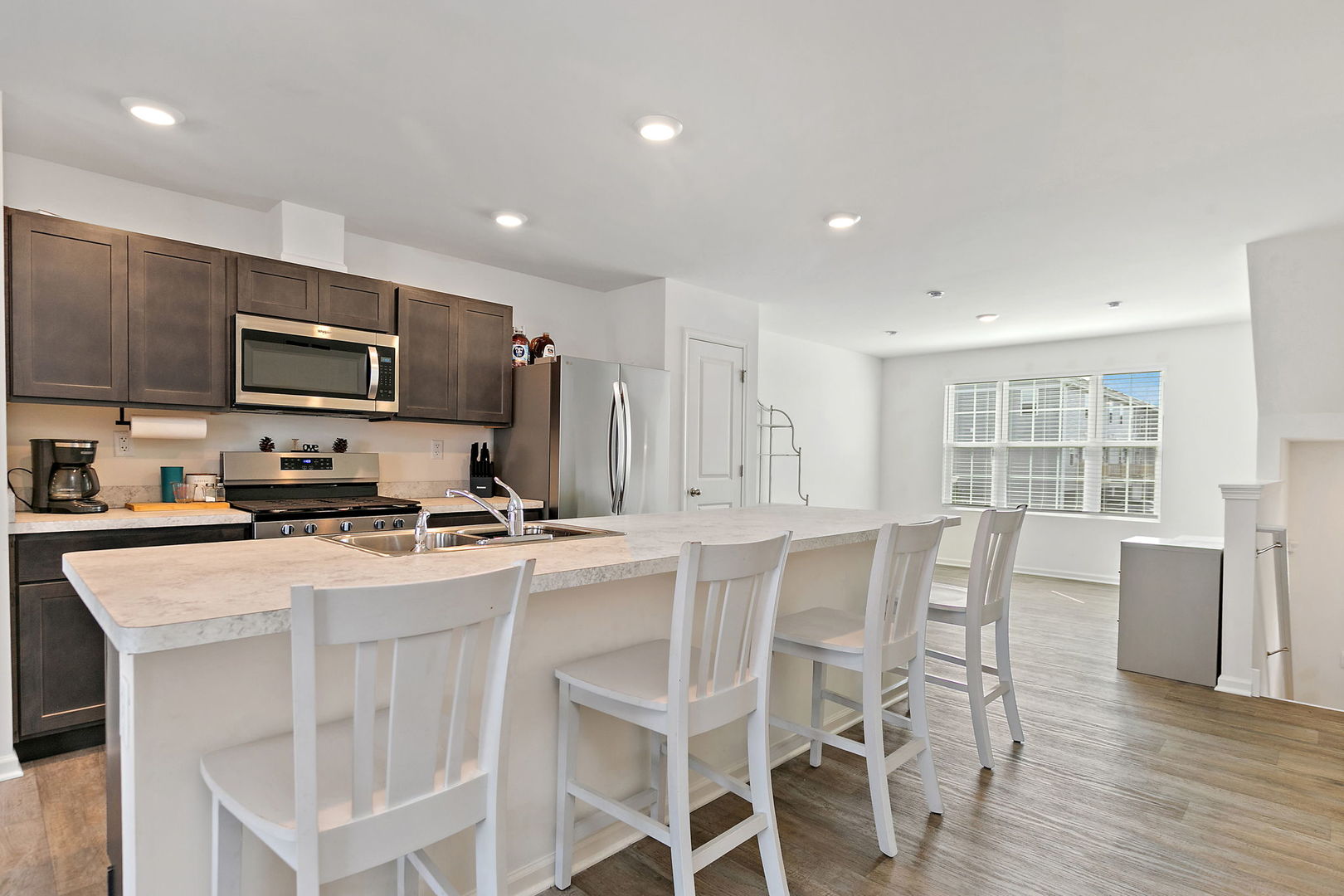 804 Briar Glen Court, Hampshire, IL 60140