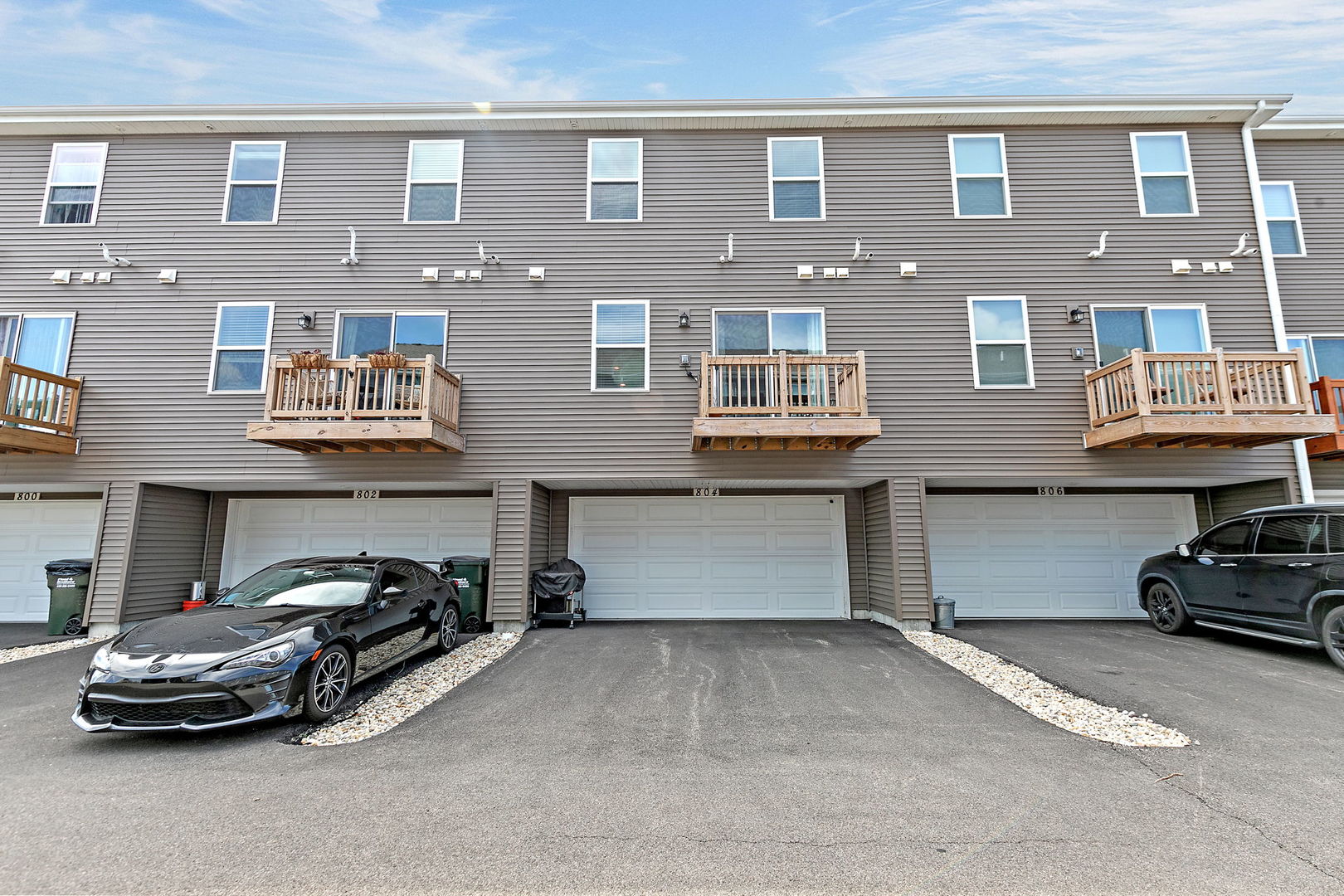 804 Briar Glen Court, Hampshire, IL 60140