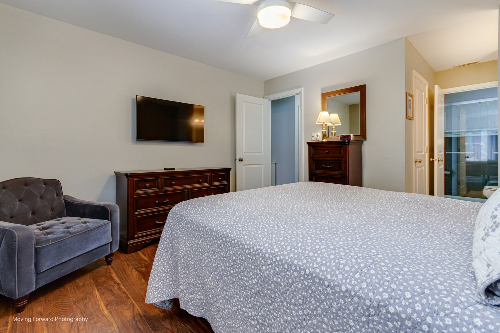 1701 Lakecliffe Drive #D, Wheaton, IL 60189