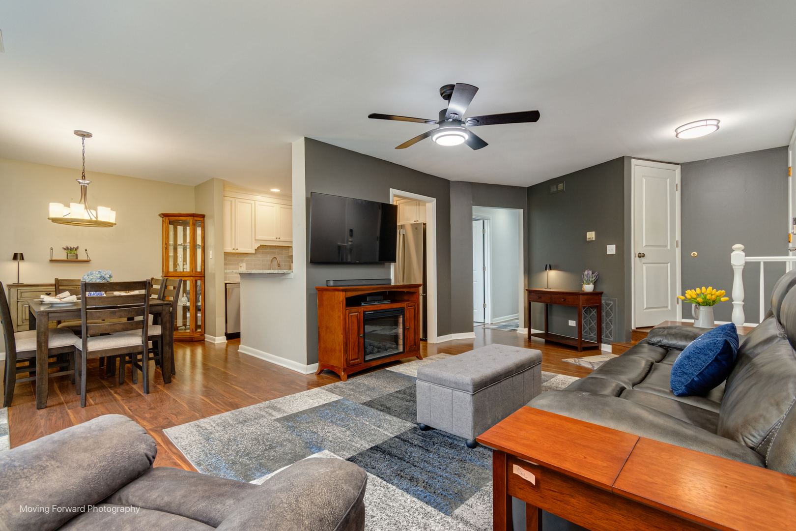 1701 Lakecliffe Drive #D, Wheaton, IL 60189
