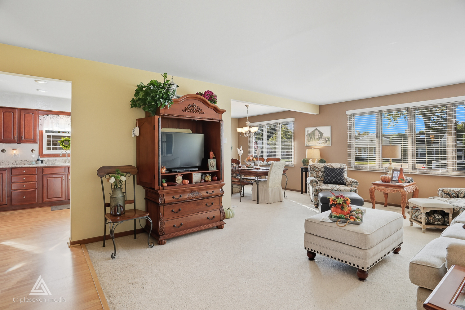 6346 90TH Street, Oak Lawn, IL 60453