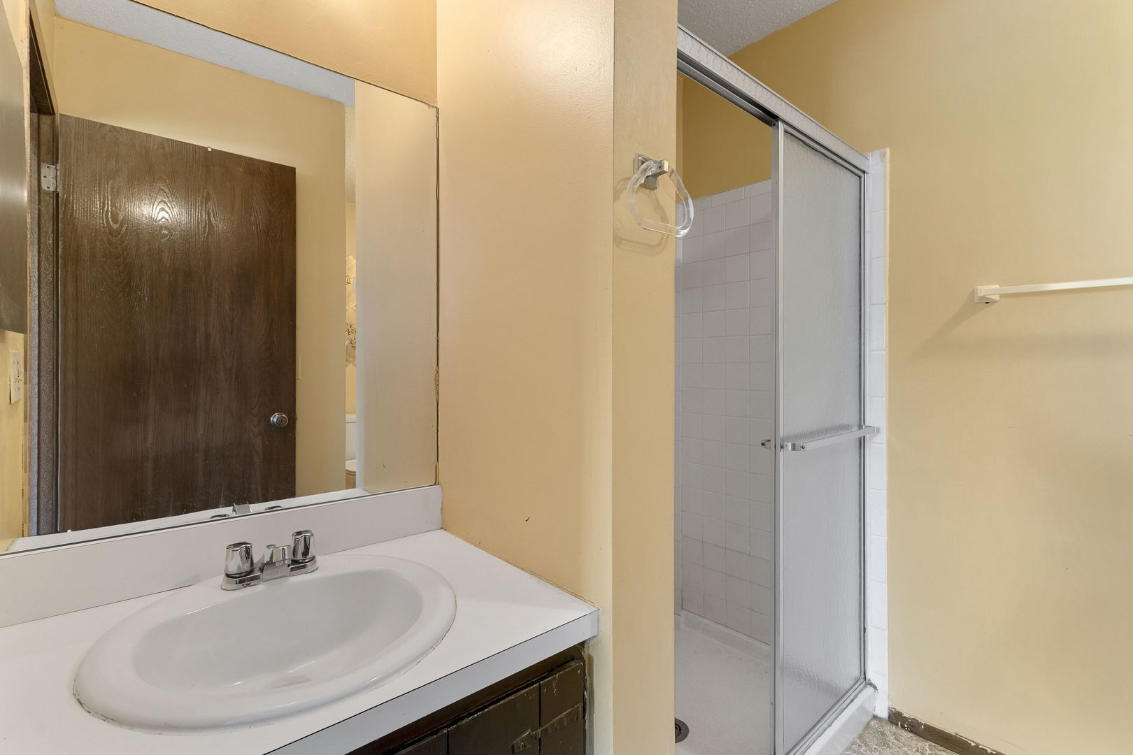 4565 Dupont Drive, Hanover Park, IL 60133