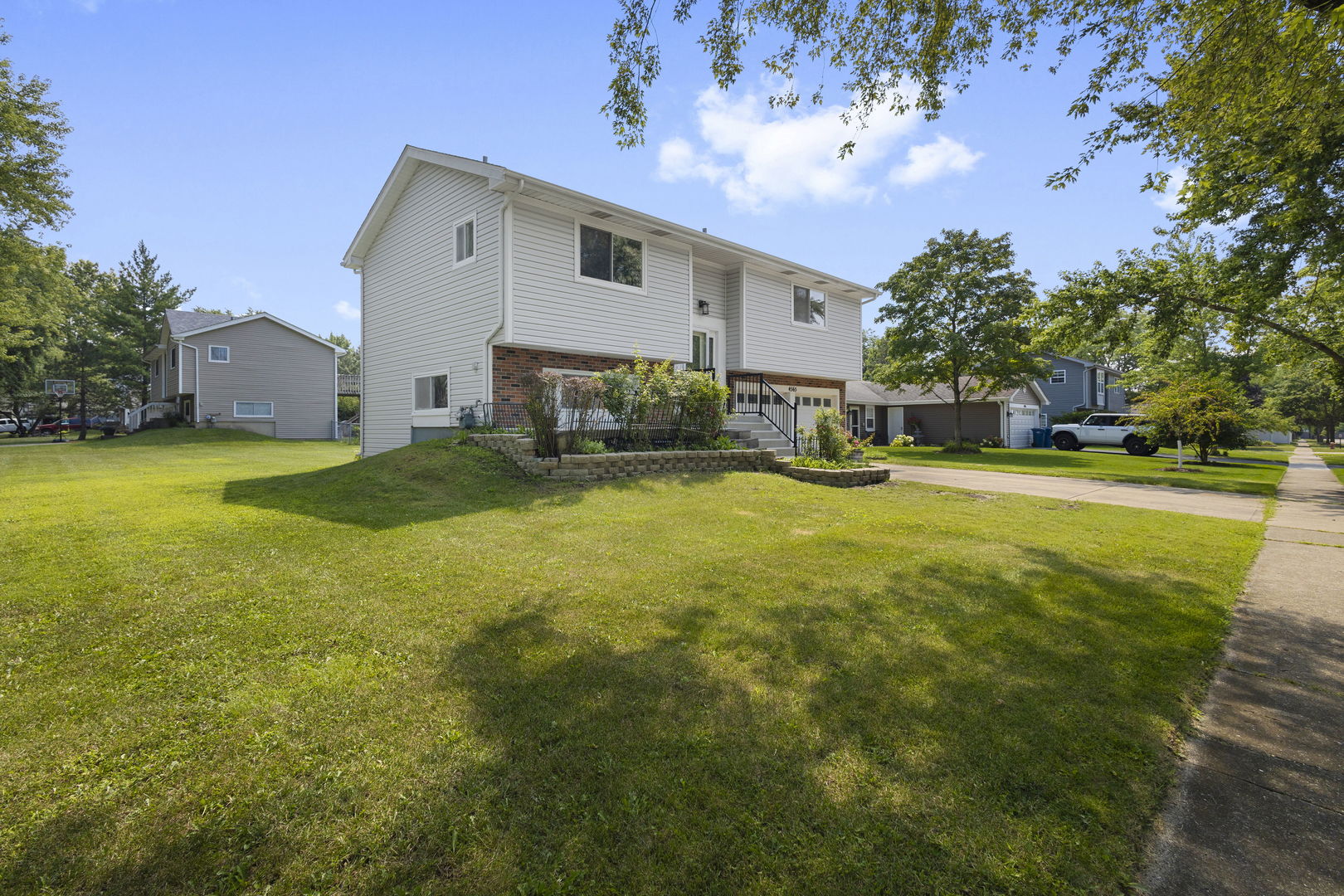 4565 Dupont Drive, Hanover Park, IL 60133