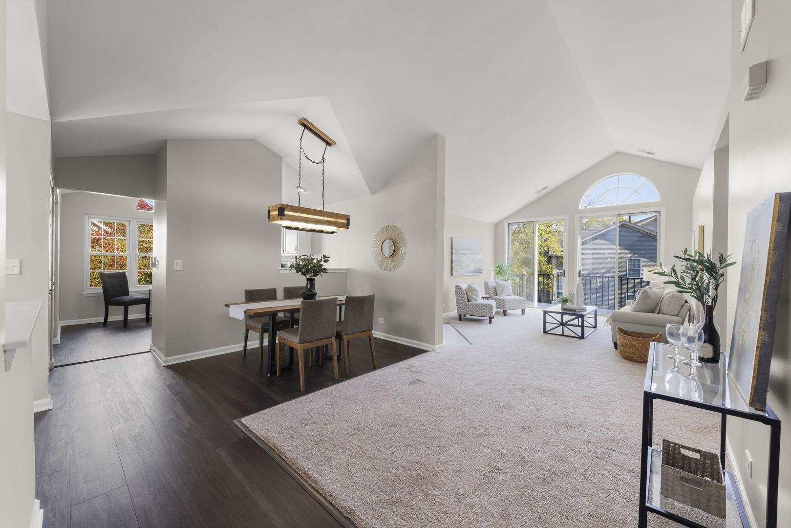 30W023 Cedar Court #023, Warrenville, IL 60555