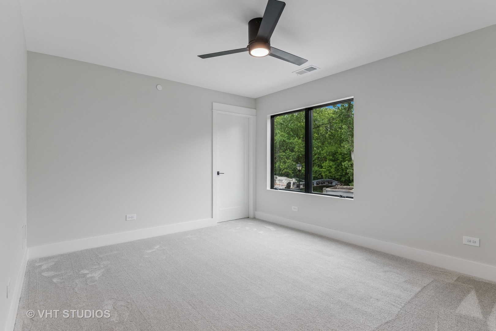 1527 N Louise Lane, Palatine, IL 60067