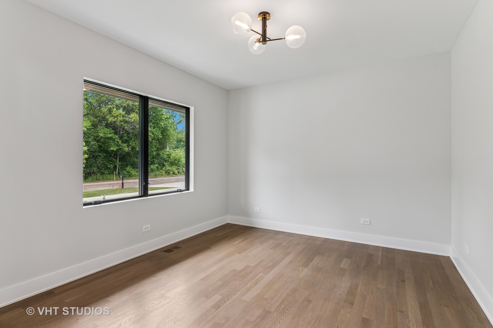 1527 N Louise Lane, Palatine, IL 60067