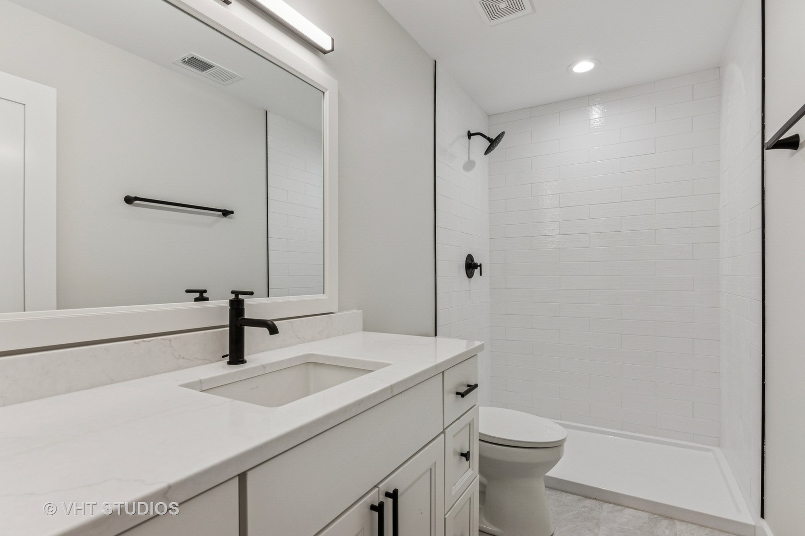 1527 N Louise Lane, Palatine, IL 60067