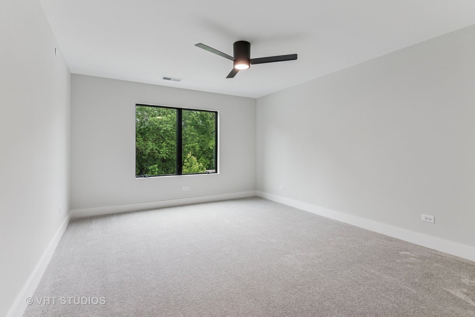 1527 N Louise Lane, Palatine, IL 60067