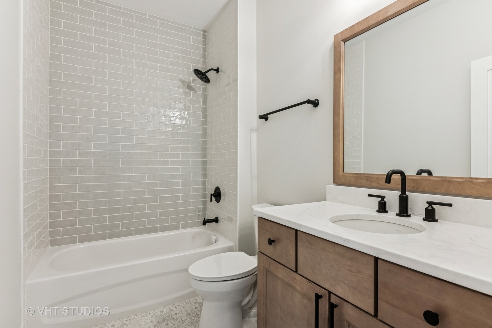 1527 N Louise Lane, Palatine, IL 60067