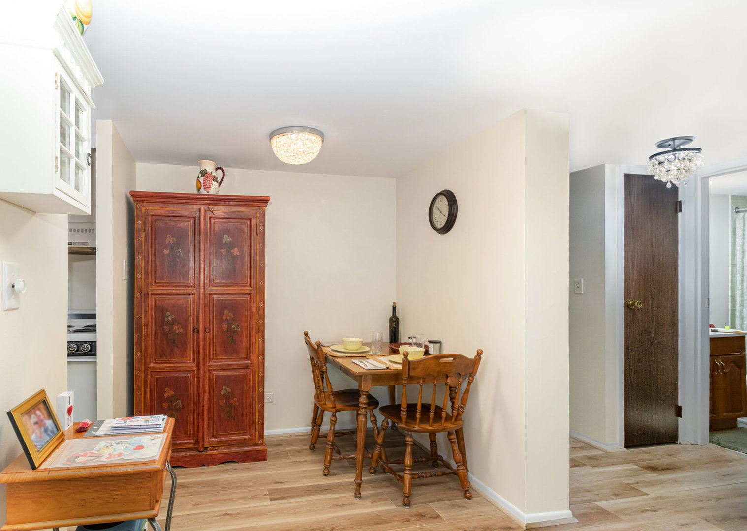 255 S West Avenue #309, Elmhurst, IL 60126