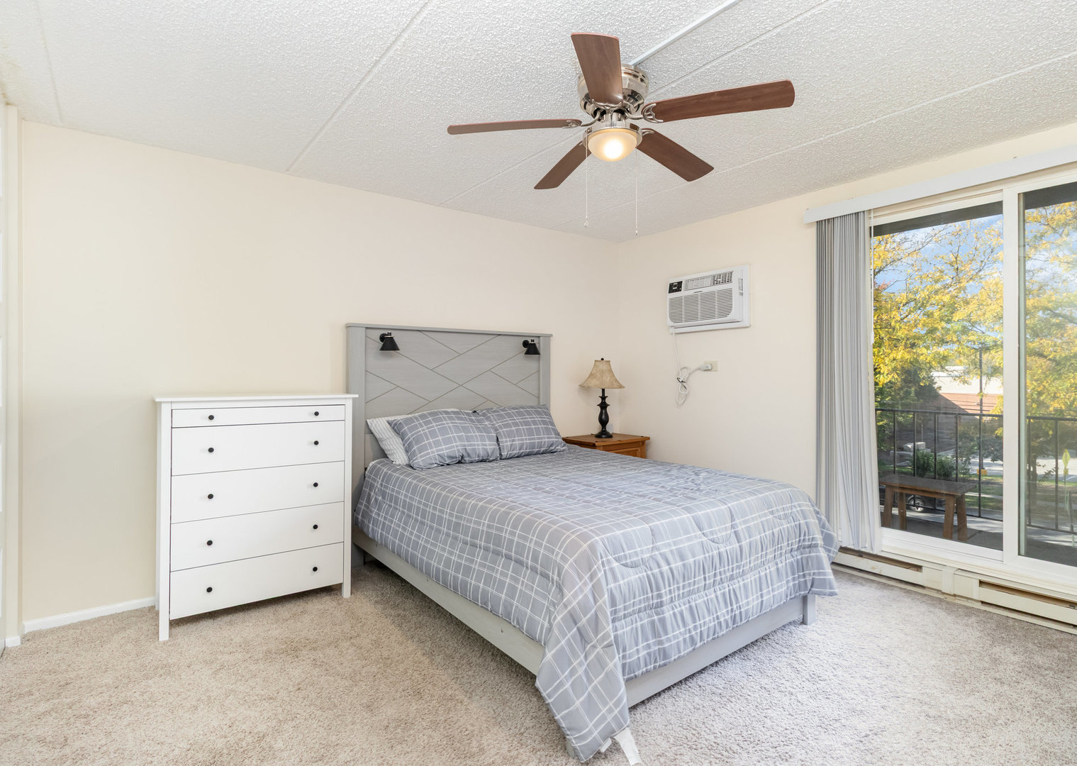 255 S West Avenue #309, Elmhurst, IL 60126