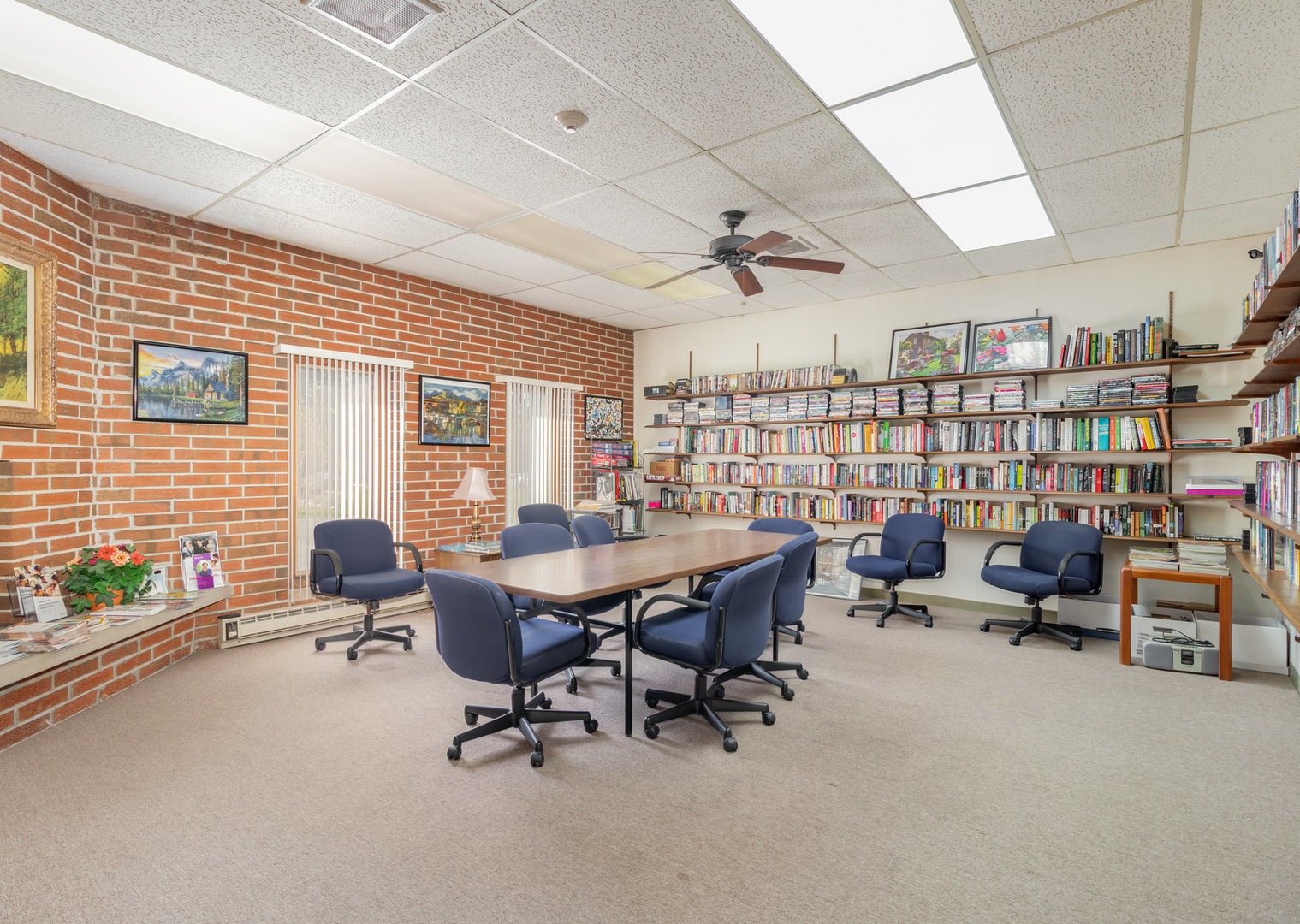 255 S West Avenue #309, Elmhurst, IL 60126