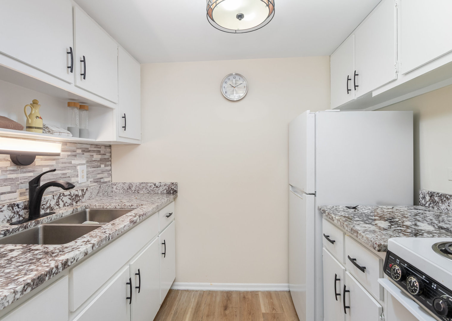 255 S West Avenue #309, Elmhurst, IL 60126