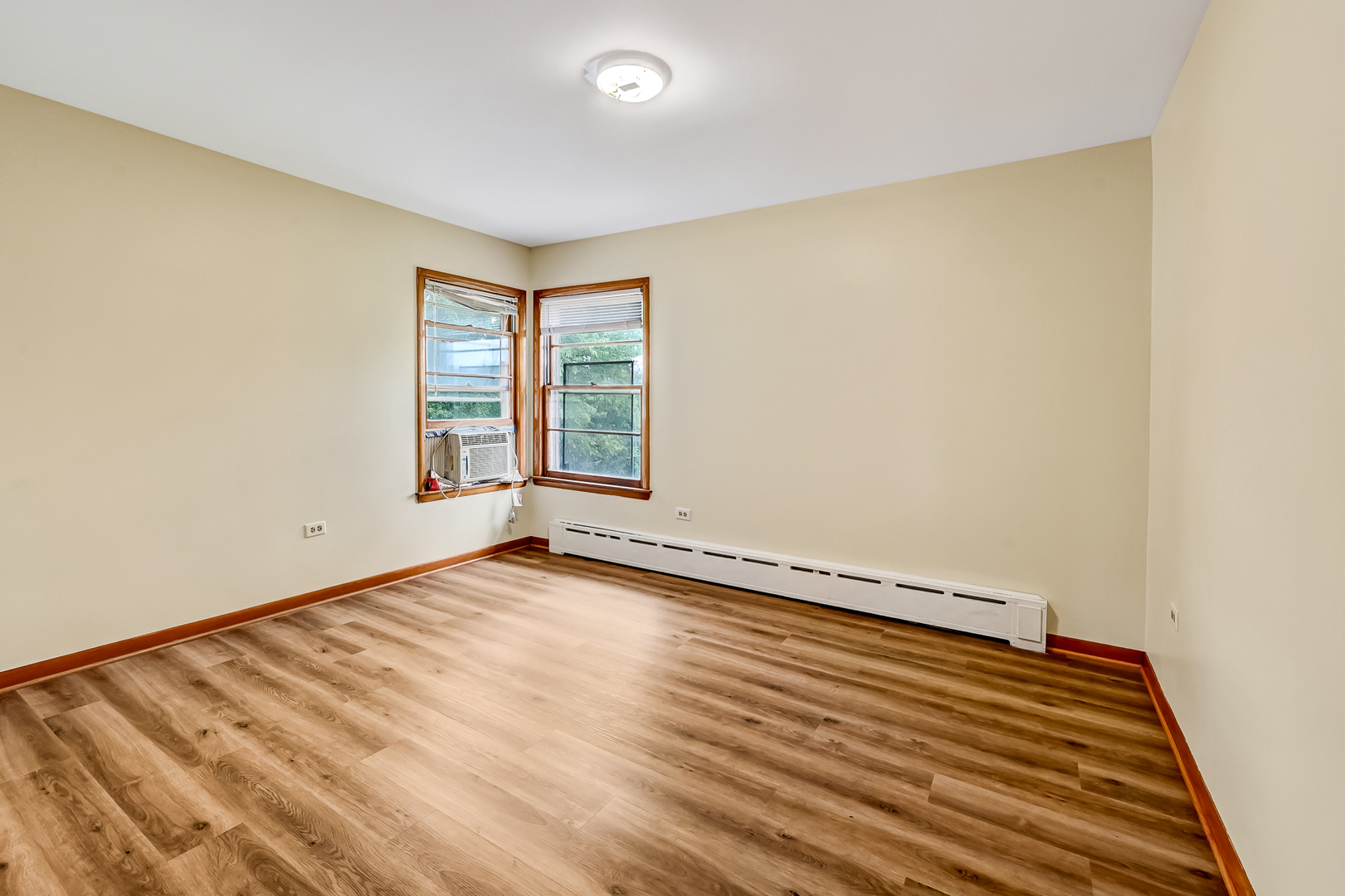 219 79th Street, Burr Ridge, IL 60527