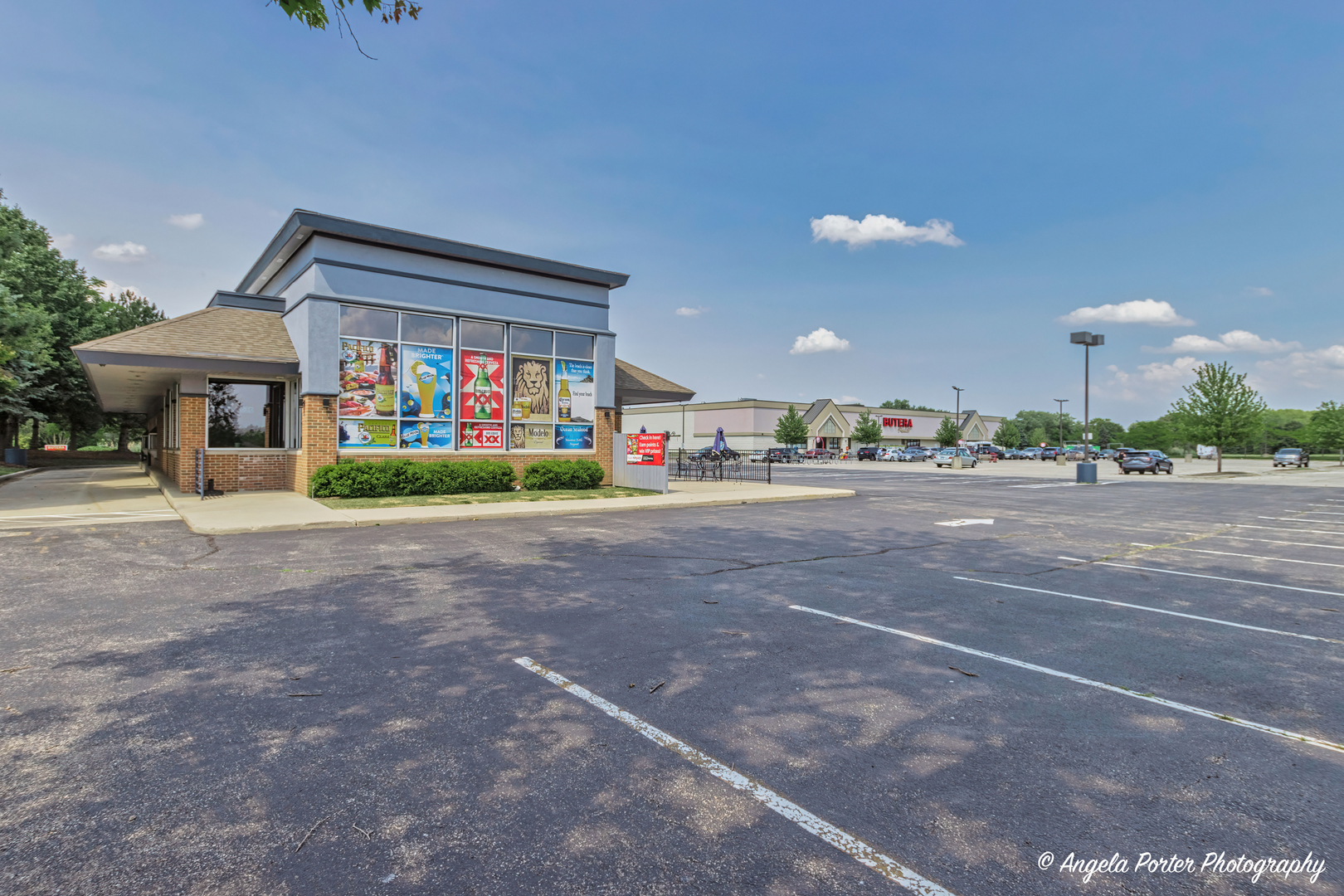 1440 E Grand Avenue, Lindenhurst, IL 60046