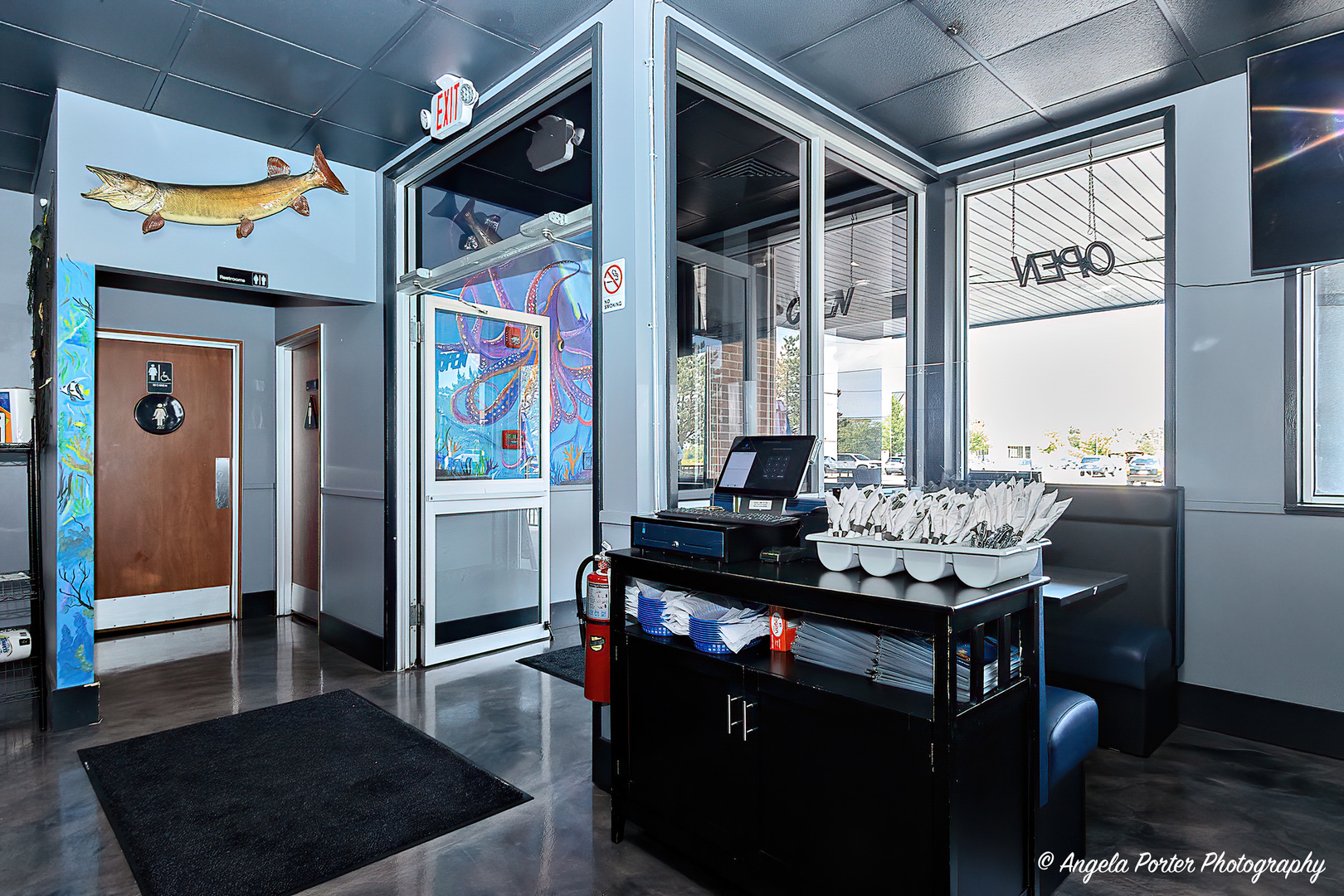 1440 E Grand Avenue, Lindenhurst, IL 60046