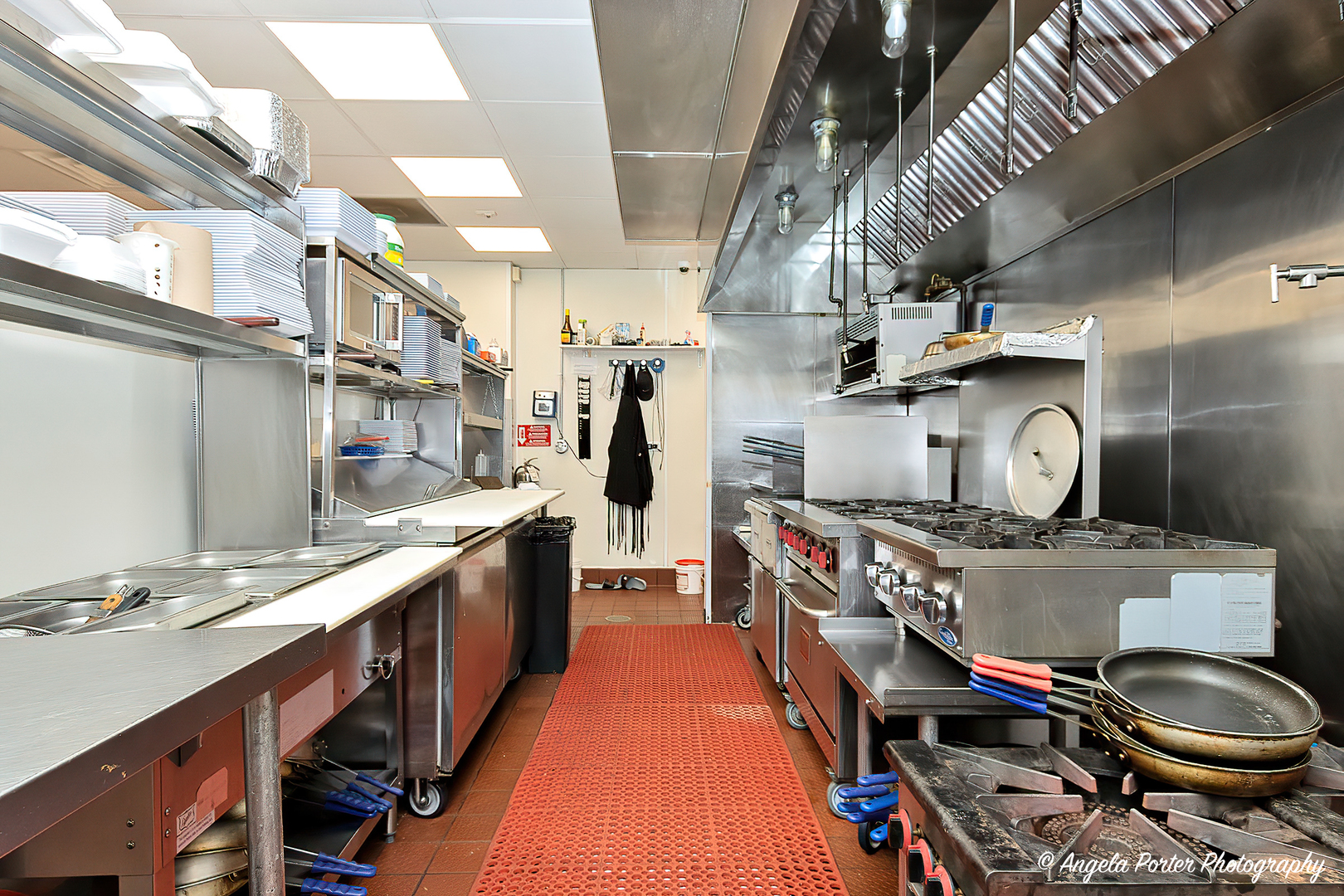 1440 E Grand Avenue, Lindenhurst, IL 60046