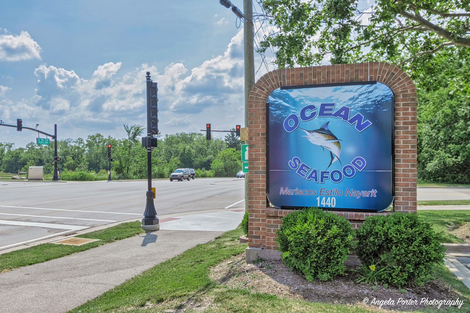 1440 E Grand Avenue, Lindenhurst, IL 60046